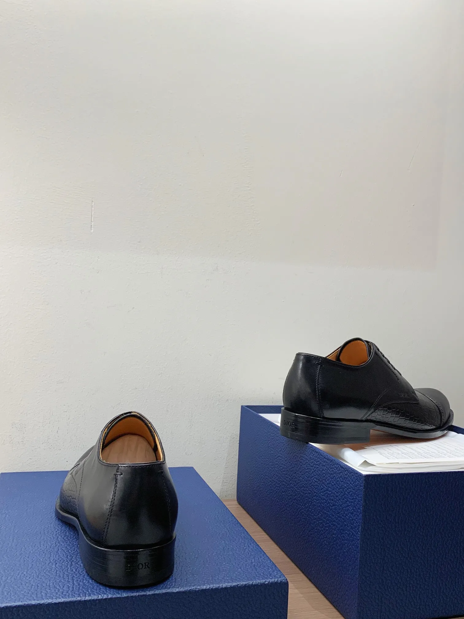 940💰 Dior high-end men's boutique casual leather shoes, imported cowhide upper, water-dyed cowhide lining, imported genuine leather outsole, perfect details, standard code 39-44 (38.45.46 customized, non-returnable and non-exchangeable),